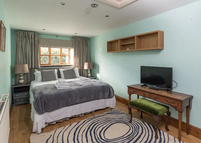 Holiday home East Wing Bristol